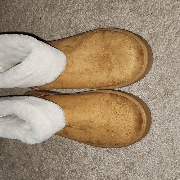 CHINESE LAUNDRY Tan Seude and Lamb's Wool Slip On Boots, NWOT, Size 10M - Picture 4 of 6